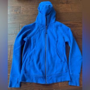 Lululemon scuba size 6